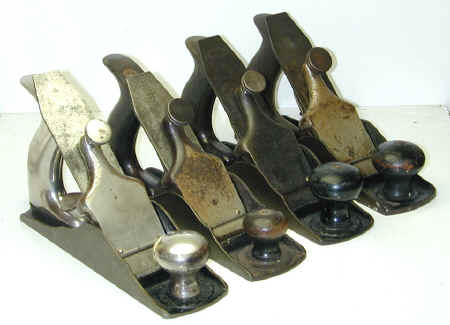 3_group.jpg (85582 bytes)