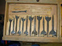 finch_math_spurbits2.jpg (50607 bytes)