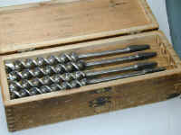 jennings3.jpg (49115 bytes)