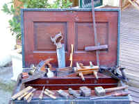 chest.jpg (105905 bytes)